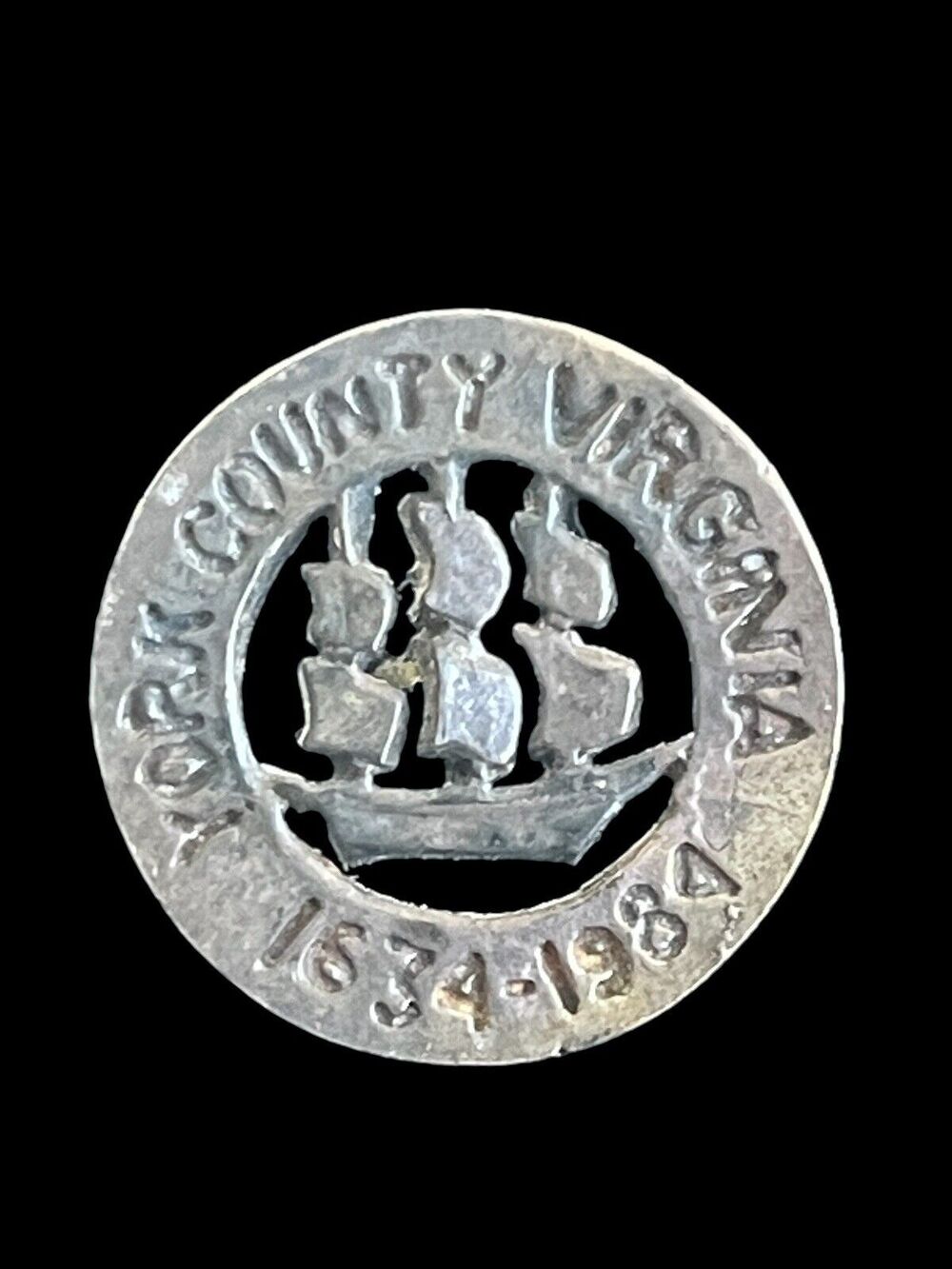 Vintage York County Virginia STERLING SILVER Tie Tack Lapel Pin 1634-1984